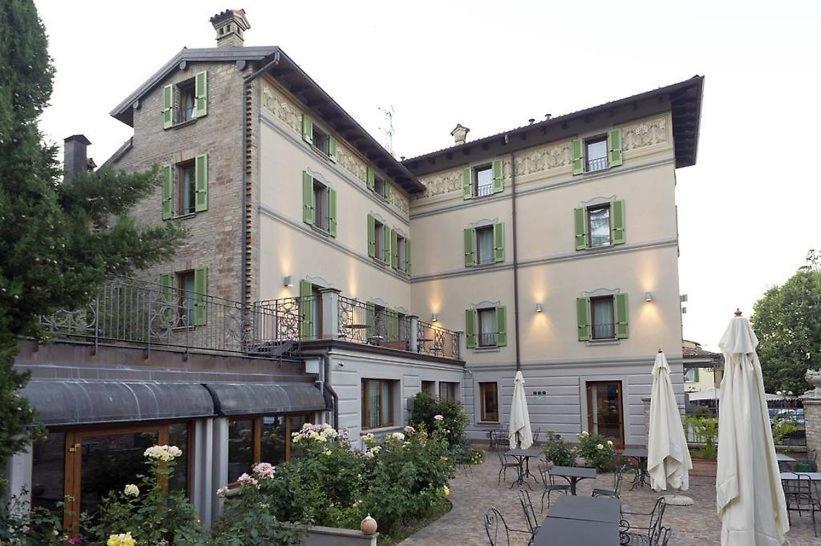 Cora Hotels Leon D'Oro CastellʼArquato Esterno foto